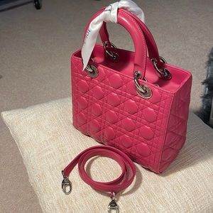 Fuchsia pink calfskin medium handbag